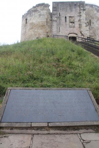 CHRC_SSpotlight_Clifford's Tower and table